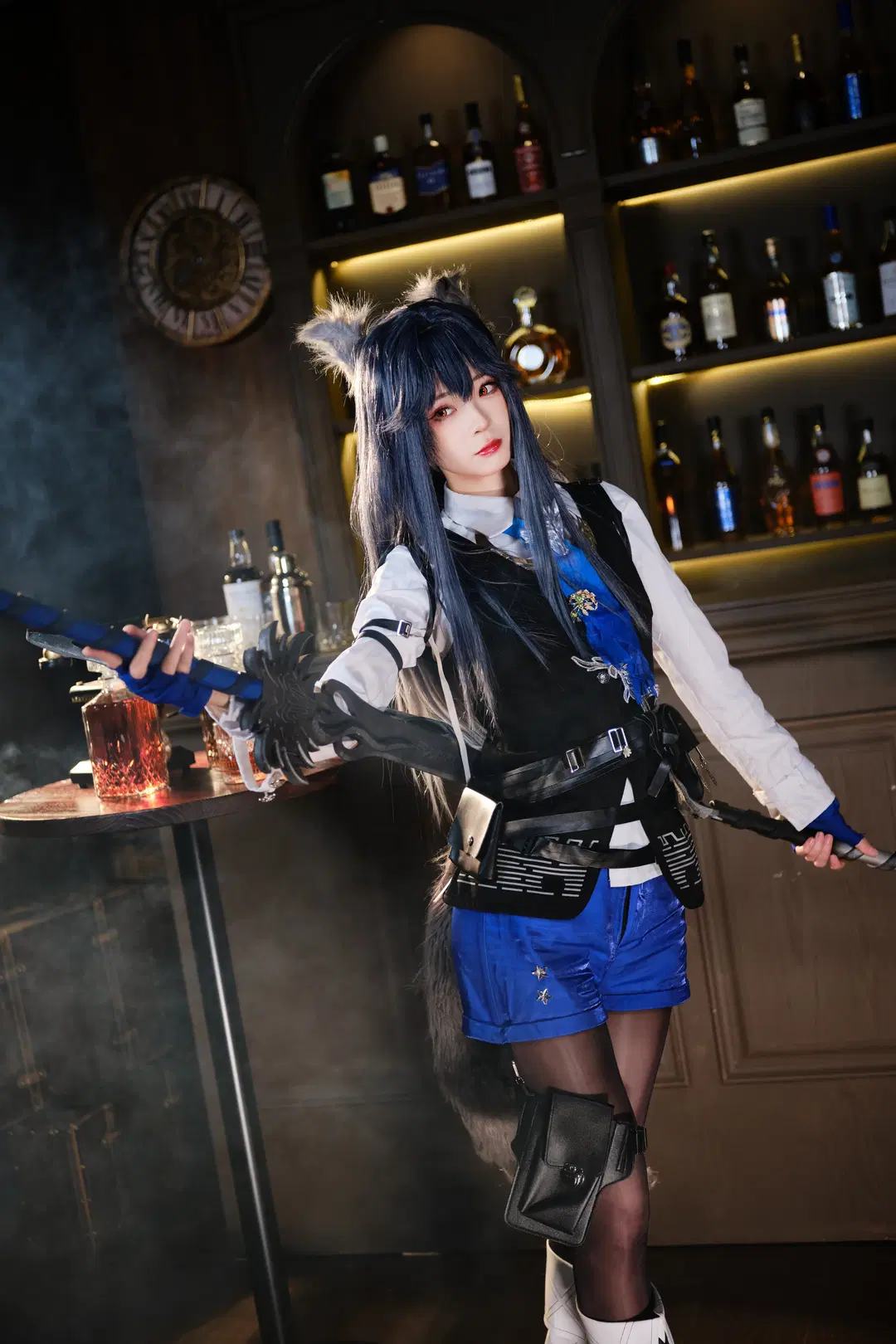 [Texas the Omertosa cosplay] Arknights: Shadow Blade in a Vintage Bar by GOODLUCK好兆头 - Image 10