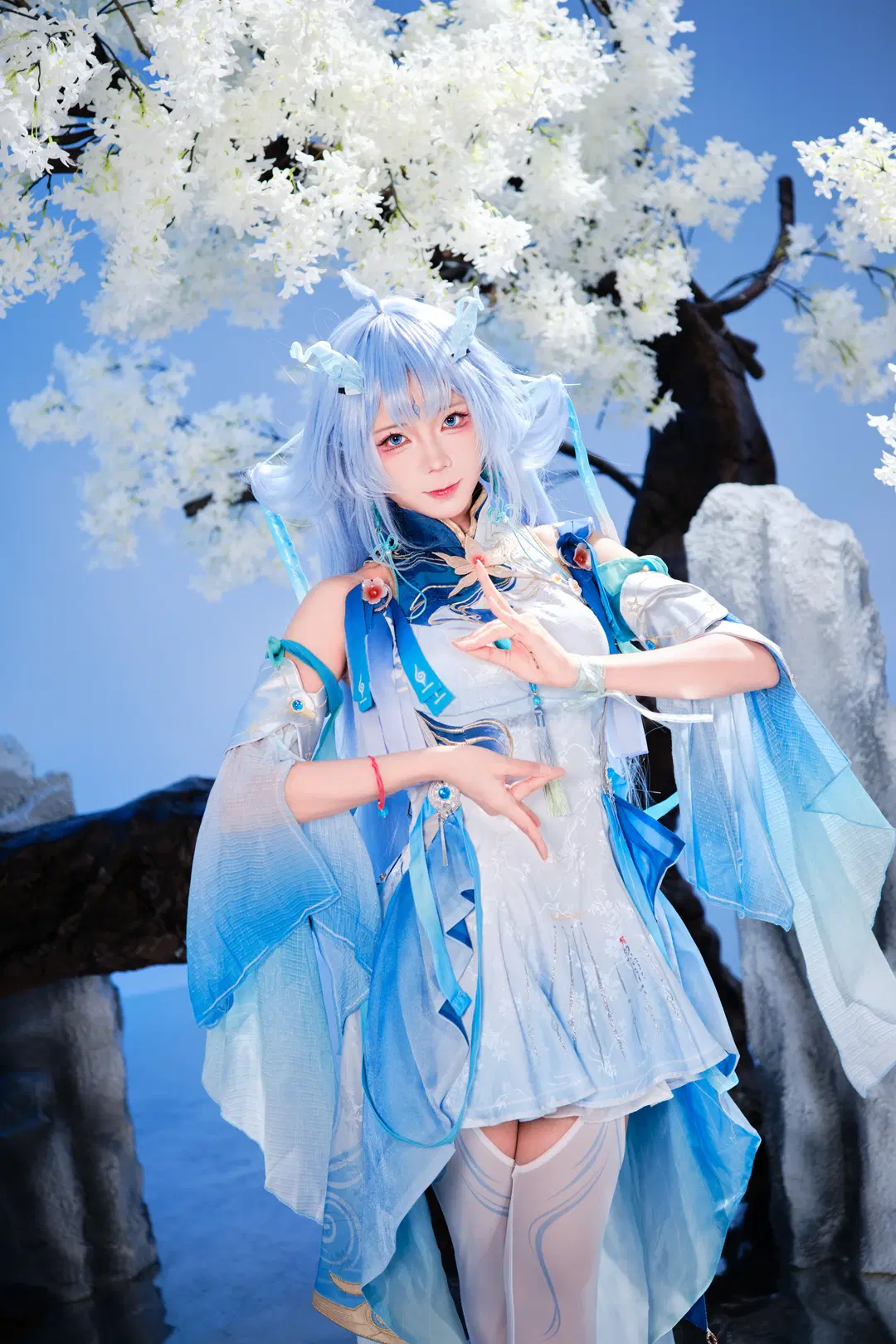 【Qingxiao cosplay】Wuthering Waves Master Qingxiao Online: Practicing Martial Arts in Horse Stances by GOODLUCK好兆头 - Image 2