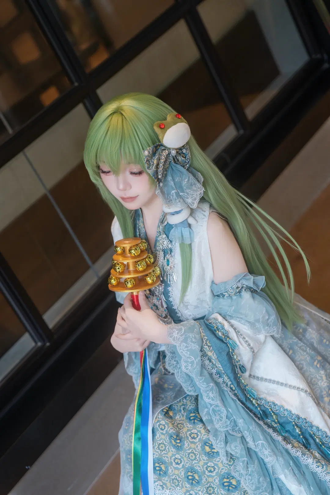 【东风谷早苗cos】东方Project二设 现人神的蓝白幻想 - 另一个岁岁 - 第7张