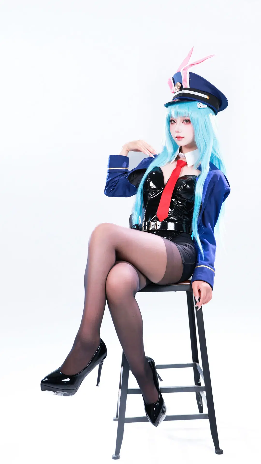 海王星兔警官cos，碧藍航線黑絲制服正片 - 望眠 - 第3張
