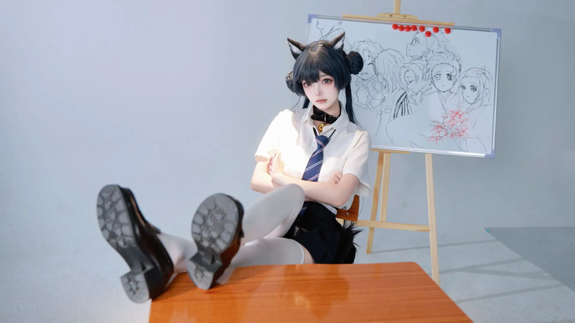 【キサキ コスプレ】『ブルーアーカイブ』セーラー服と白ストッキングの女子高生スタイル - 望眠 - 3枚目