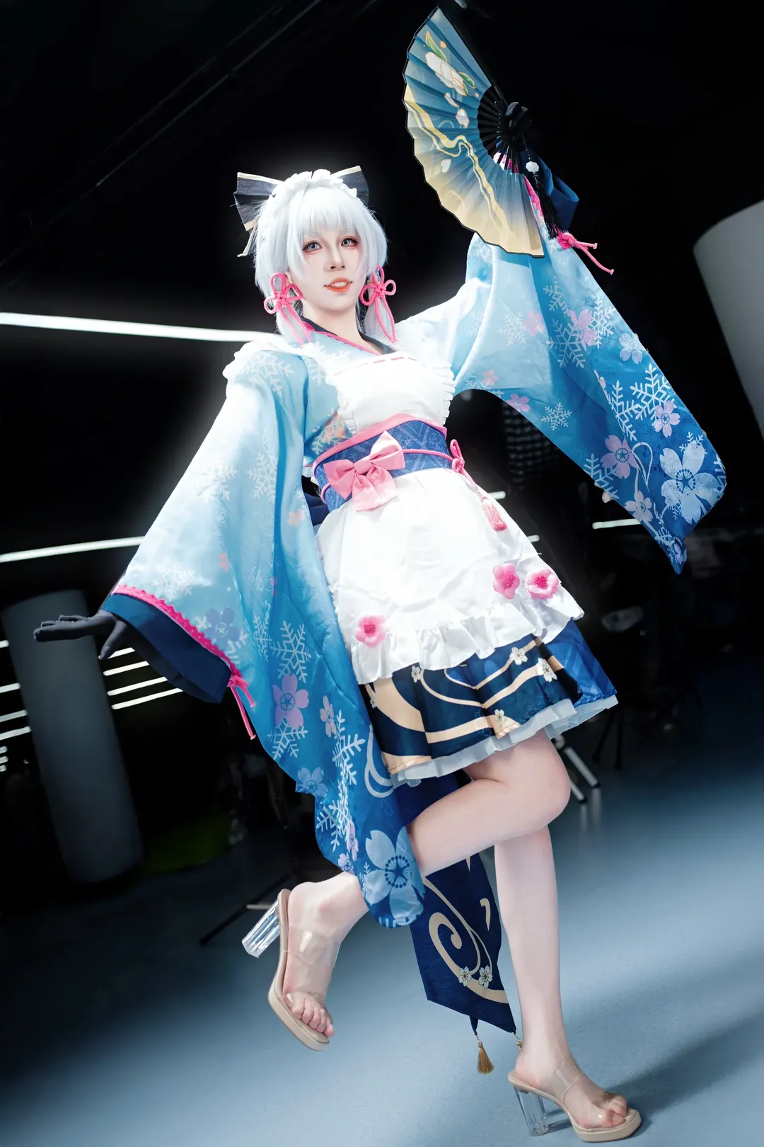 神里绫华cos, 和风服饰, 漫展摄影, cosplay场照, 长腿