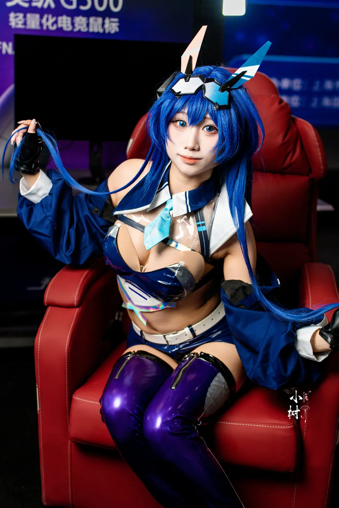 コスプレ, 未来SF風, 紫のエナメルロングブーツ, 上海P&I写真展, 展示会ポートレート撮影