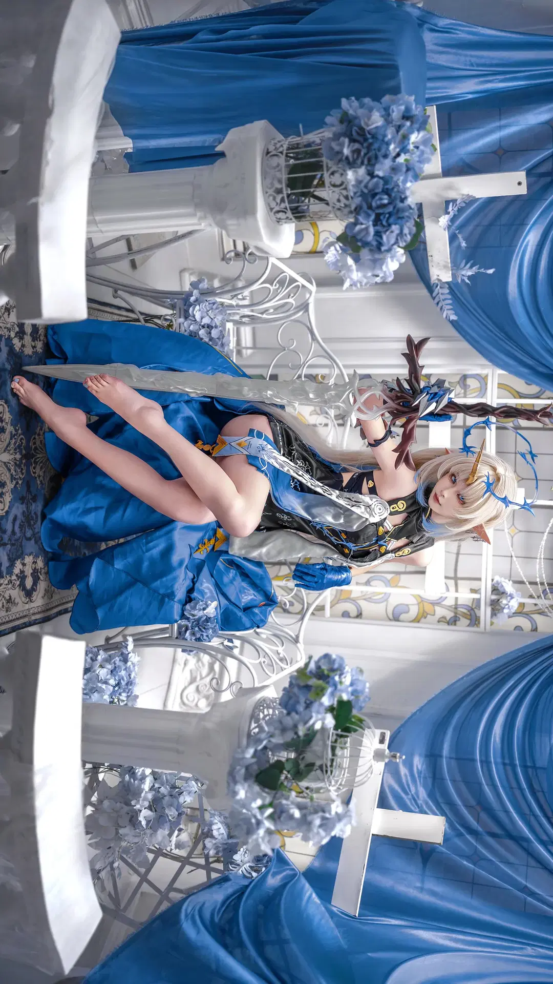 [Cartethyia Fleurdelys cosplay] Wuthering Waves Saintly Descent: The Ultimate Interplay of Blue and White by 拾一 - Image 2