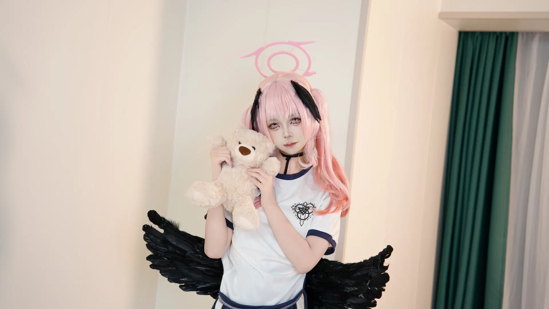 【下江コハル コスプレ】『ブルーアーカイブ』体操服と白ストッキング、黒き翼の旋律 - 小小波罗崽 - 4枚目