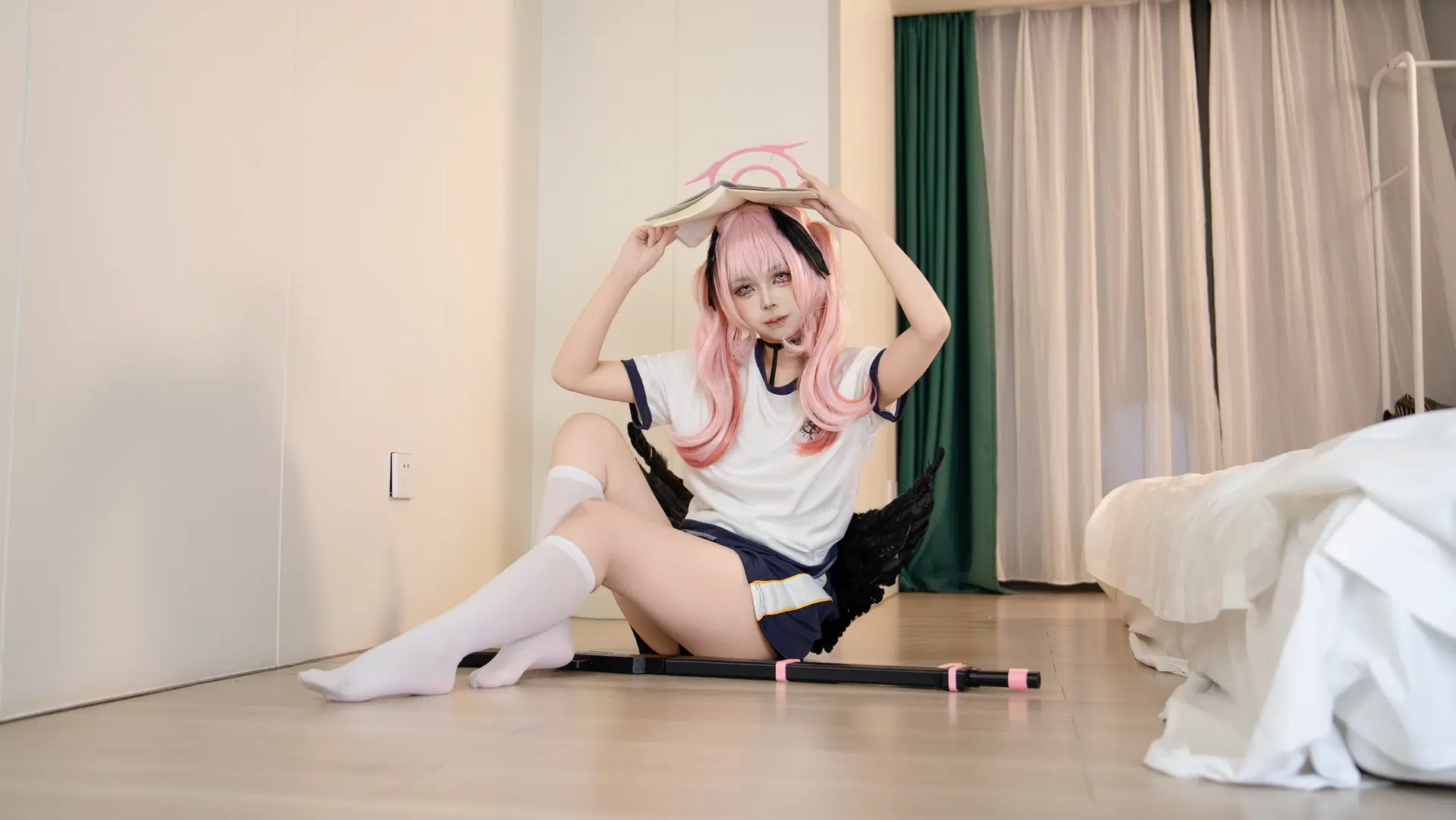 【下江コハル コスプレ】『ブルーアーカイブ』体操服と白ストッキング、黒き翼の旋律 - 小小波罗崽 - 9枚目