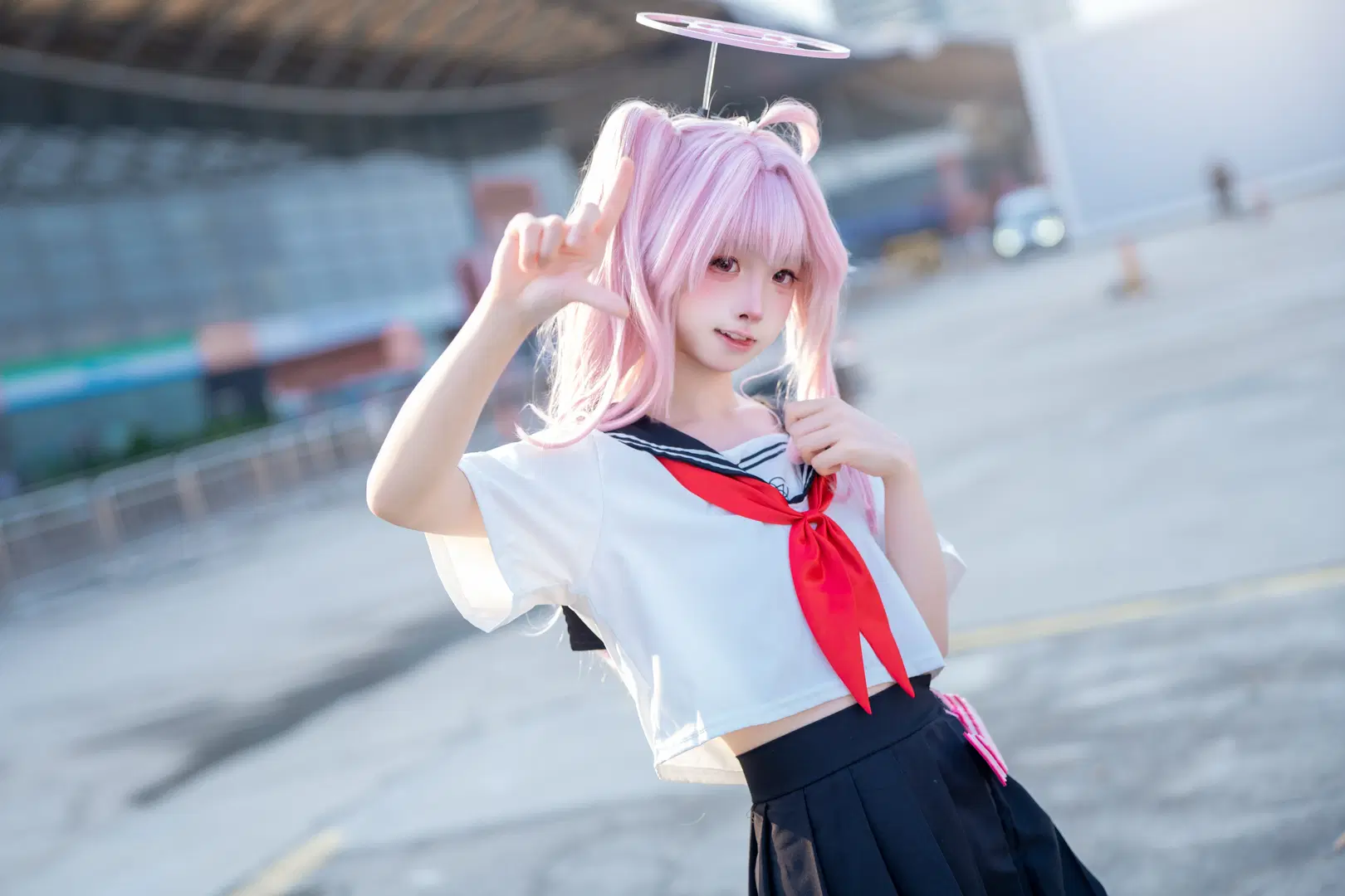 【柚鸟夏cos】蔚蓝档案里的活力水手服 - 远野咲夜2_0 - 第4张