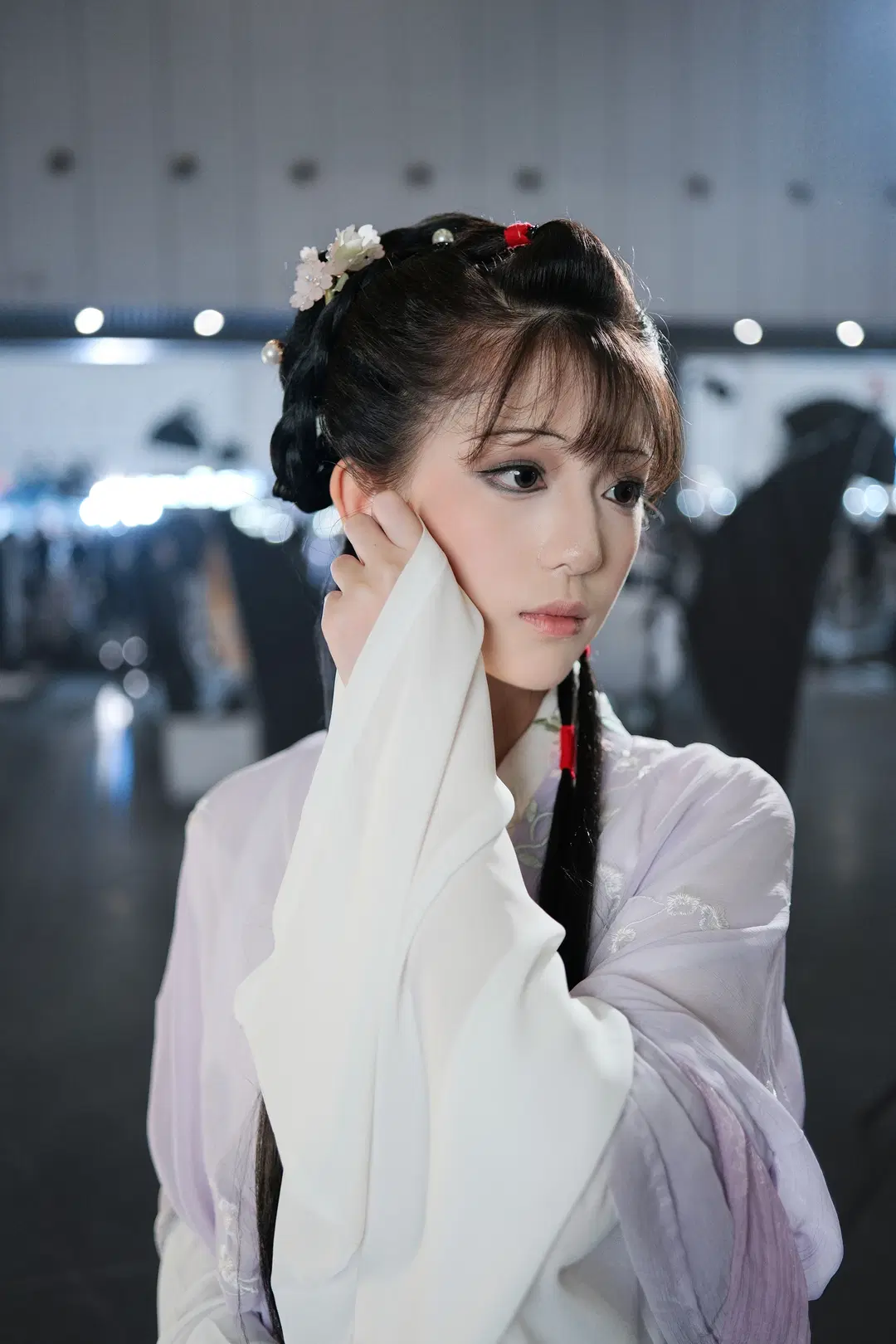 淡紫色古風造型拍攝，沉浸式感受傳統服飾的柔美與質感 - 蒜Suan - 第2張