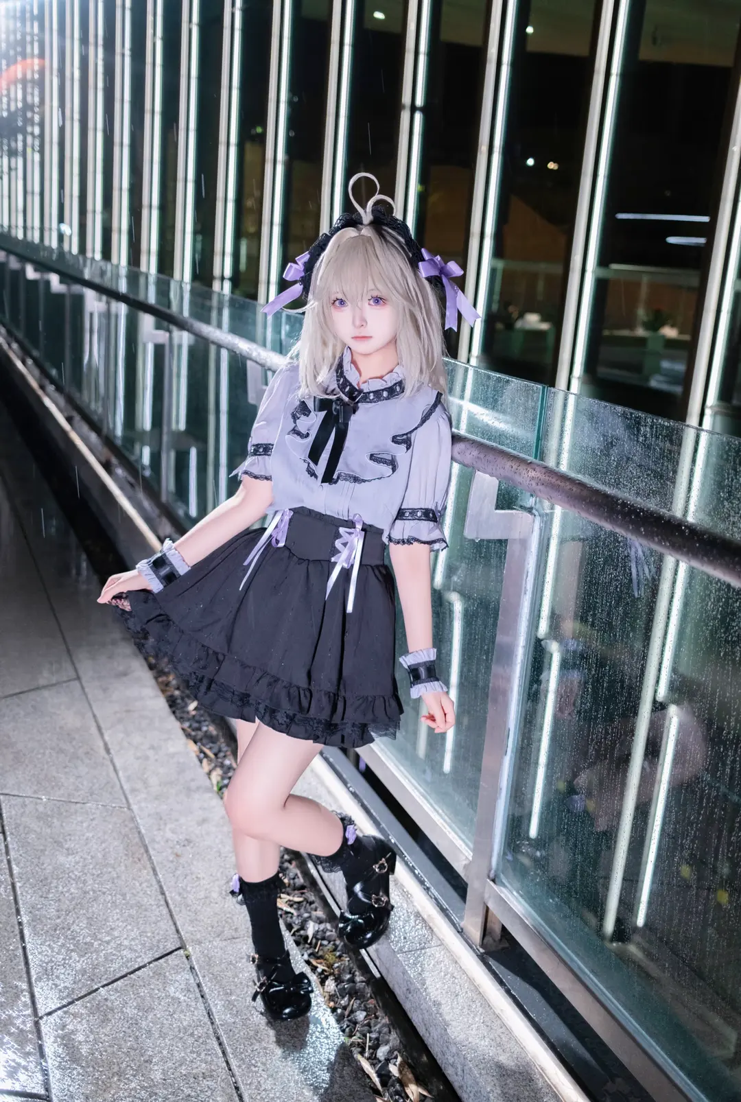 森亚露露卡cos, 名侦探光之美少女, 黑丝, 蕾系穿搭, 雨夜人像 - 第1张