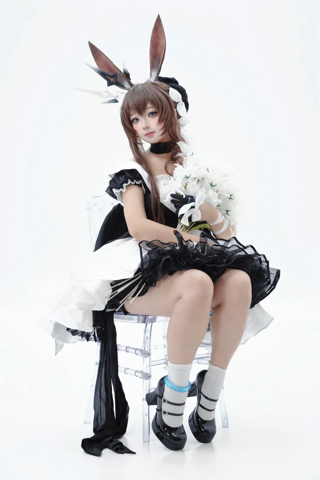アークナイツ, アーミヤ コスプレ, うさ耳, メイド服コスプレ, 白いクルーソックス
