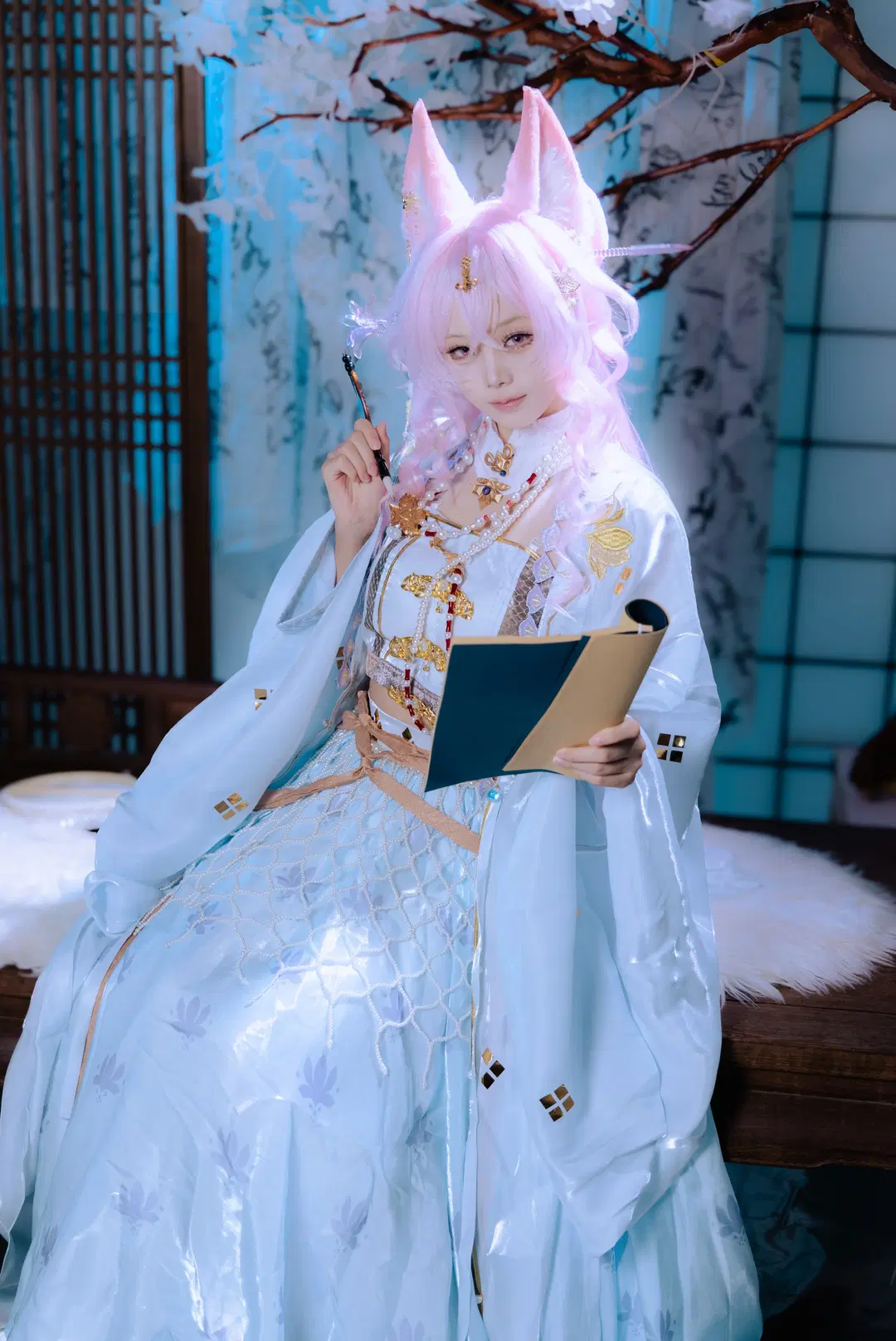 [Pozëmka cosplay] Arknights 'Beside the passing dream' Outfit: Cool-Toned Elegance of a Pink-Haired Kemonomimi Girl by 和瑾 - Image 2
