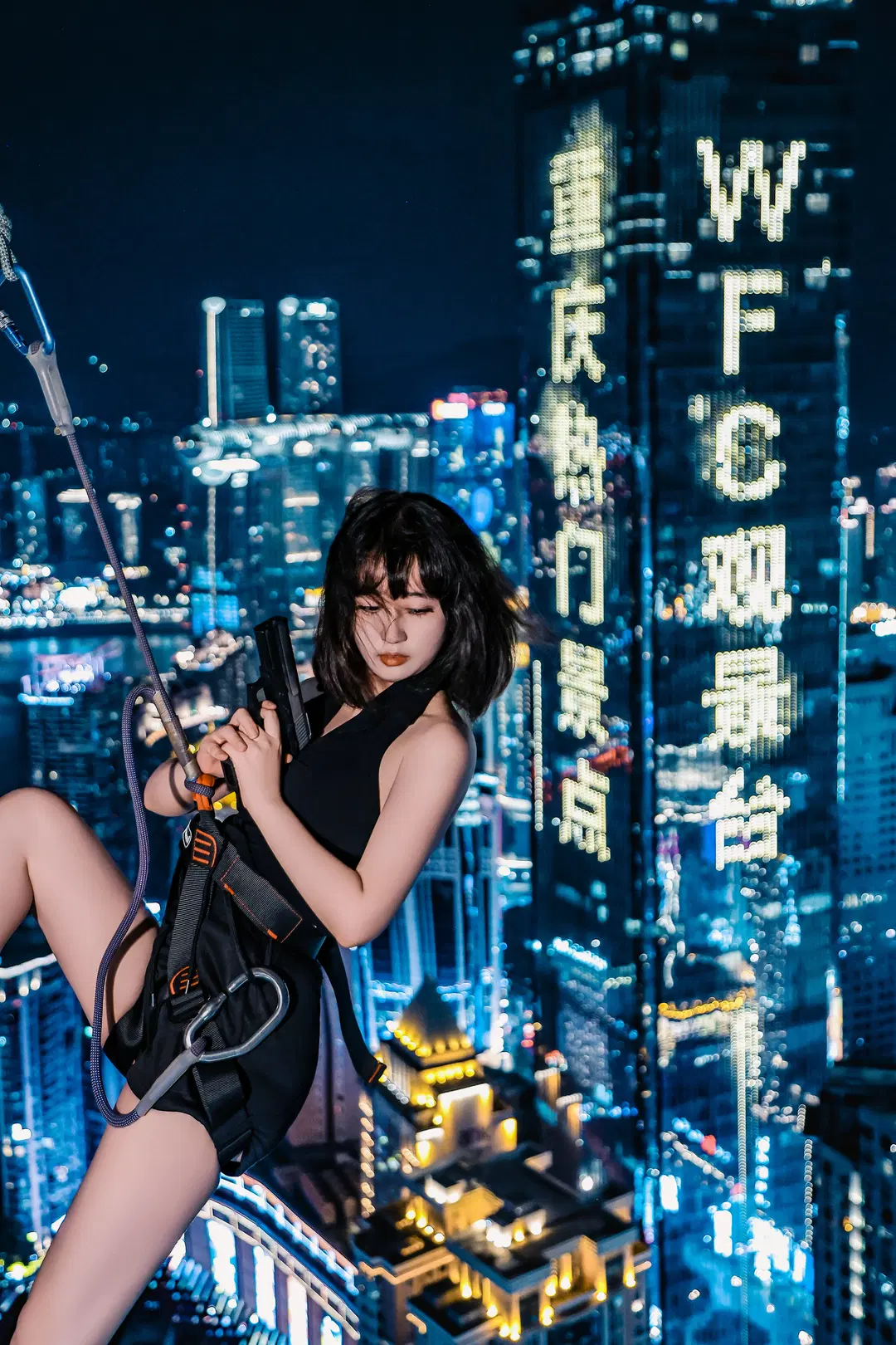 Cyberpunk Night Shoot at Rooftop 131: Aerial Photography Stunner Over the City by 二莎莎 - Image 2