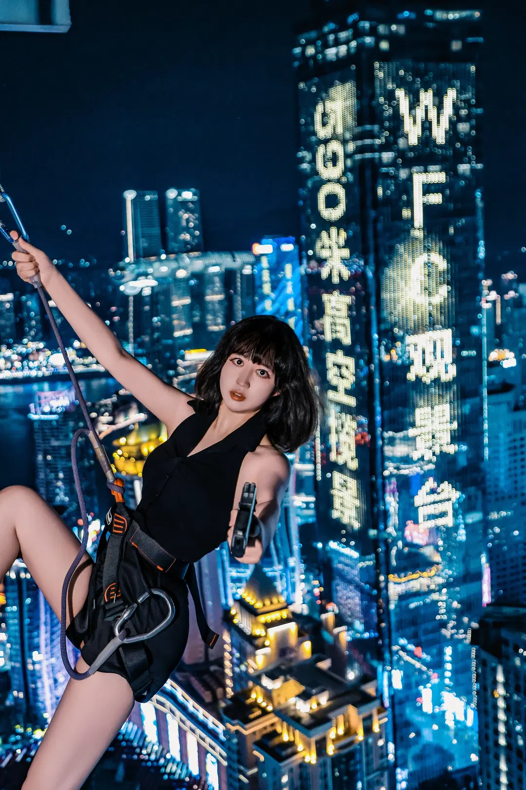 Cyberpunk Night Shoot at Rooftop 131: Aerial Photography Stunner Over the City by 二莎莎 - Image 3