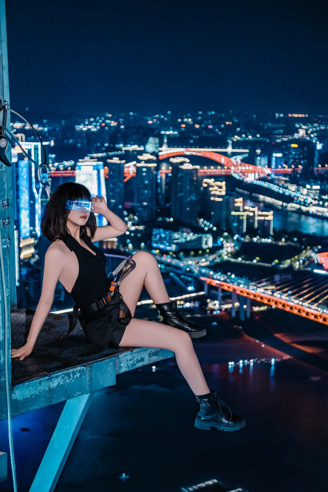 Cyberpunk Night Shoot at Rooftop 131: Aerial Photography Stunner Over the City by 二莎莎 - Image 8