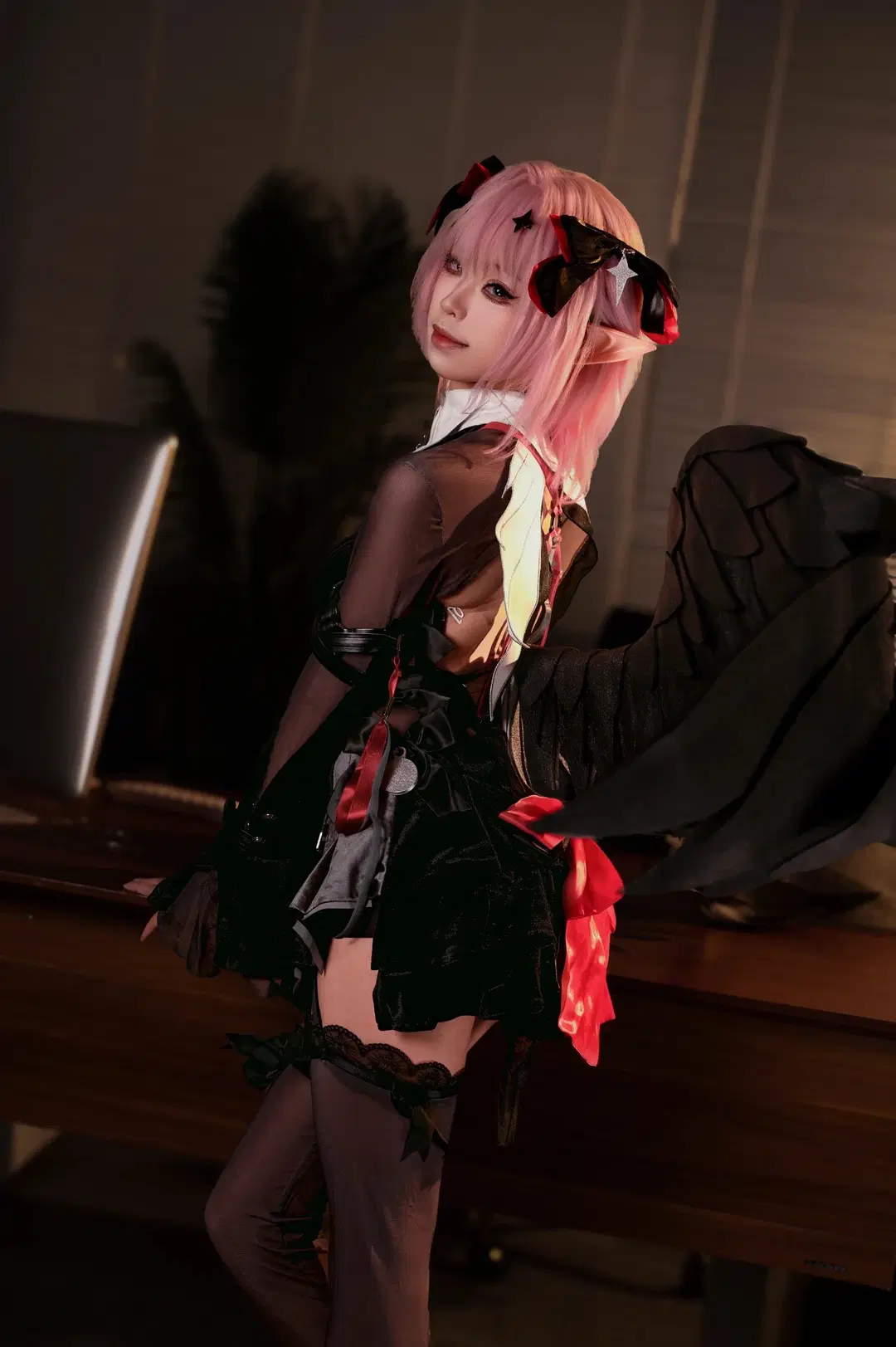 [Remielle cosplay] Slacking Off or Working Overtime in Zenless Zone Zero? Miss Accomplice's Office Daily Routine by 小雨幺幺零 - Image 6