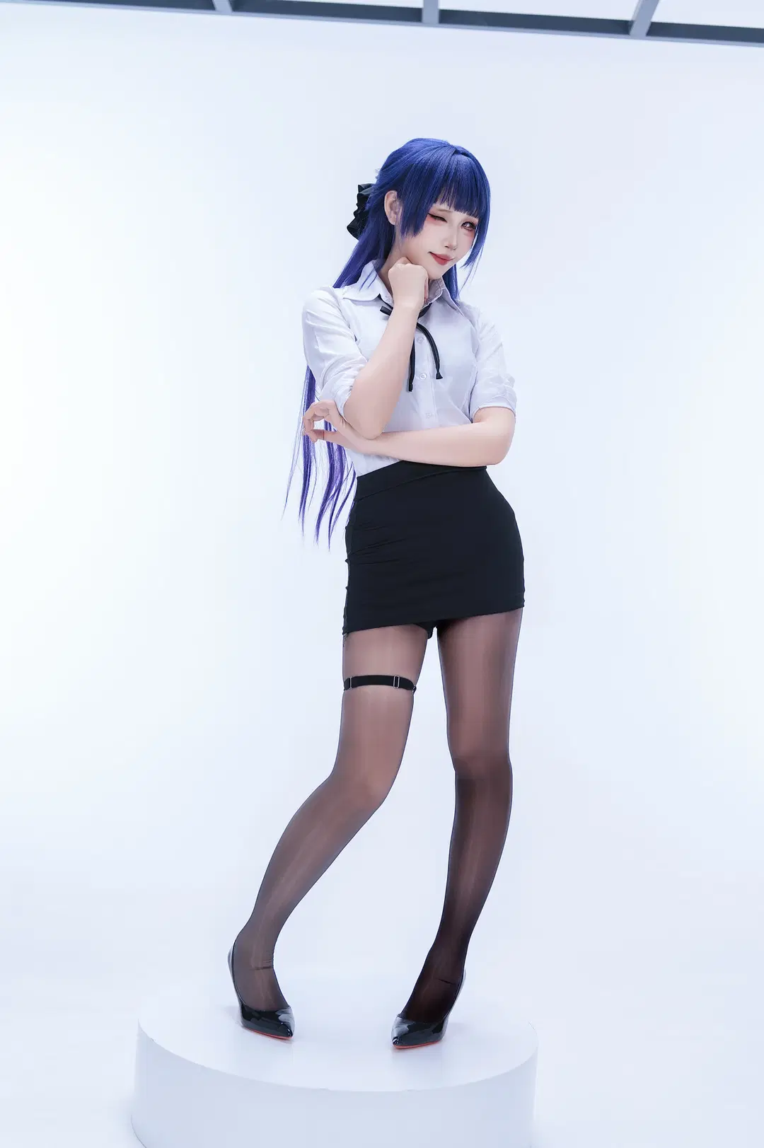 【雷電芽衣 コスプレ】『後崩壊書』のオフィス制服スタイル、圧倒的なオーラを放つ - 圣骑绯月 - 6枚目