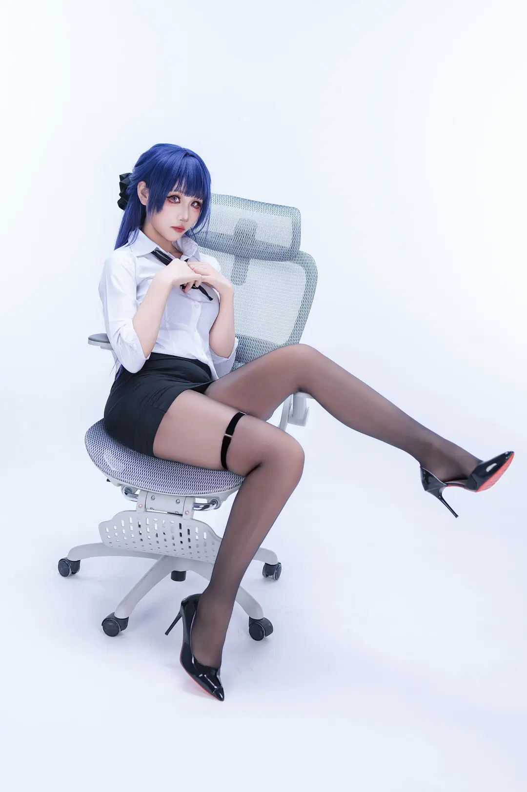 【雷電芽衣 コスプレ】『後崩壊書』のオフィス制服スタイル、圧倒的なオーラを放つ - 圣骑绯月 - 9枚目