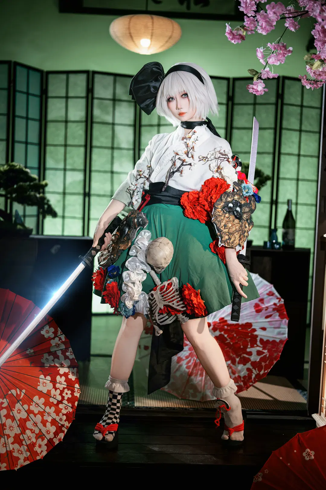 【Youmu Konpaku cosplay】The Collision of Darkness and Vitality in Touhou Project by 圣骑绯月 - Image 3