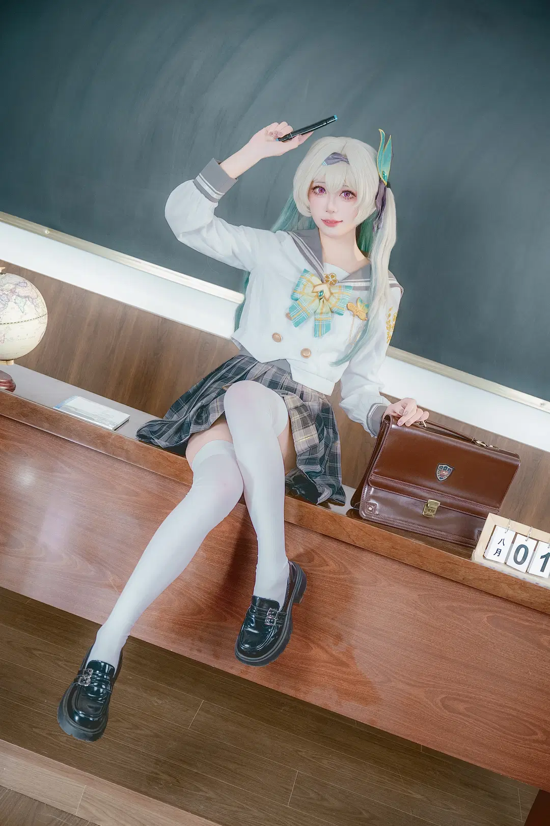 【流萤cos】崩坏星穹铁道里的春日手信 - 圣骑绯月 - 第4张