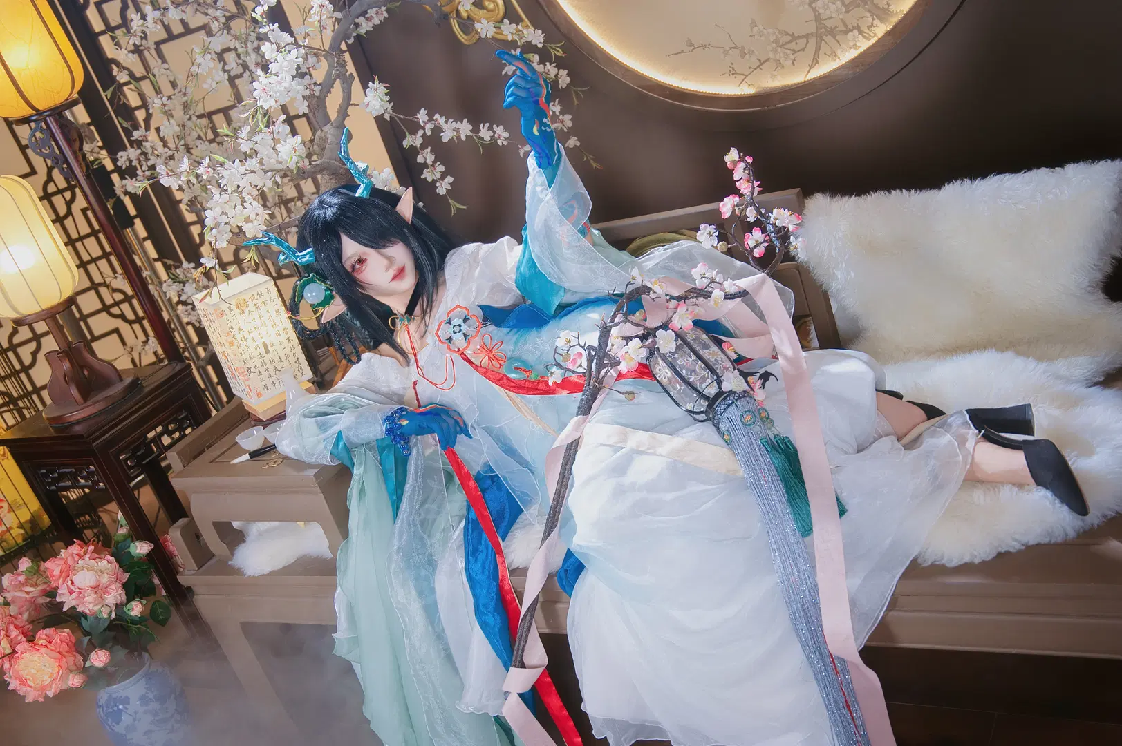【アークナイツ シーコスプレ】青玉硯の墨香と剣影 - 圣骑绯月 - 5枚目