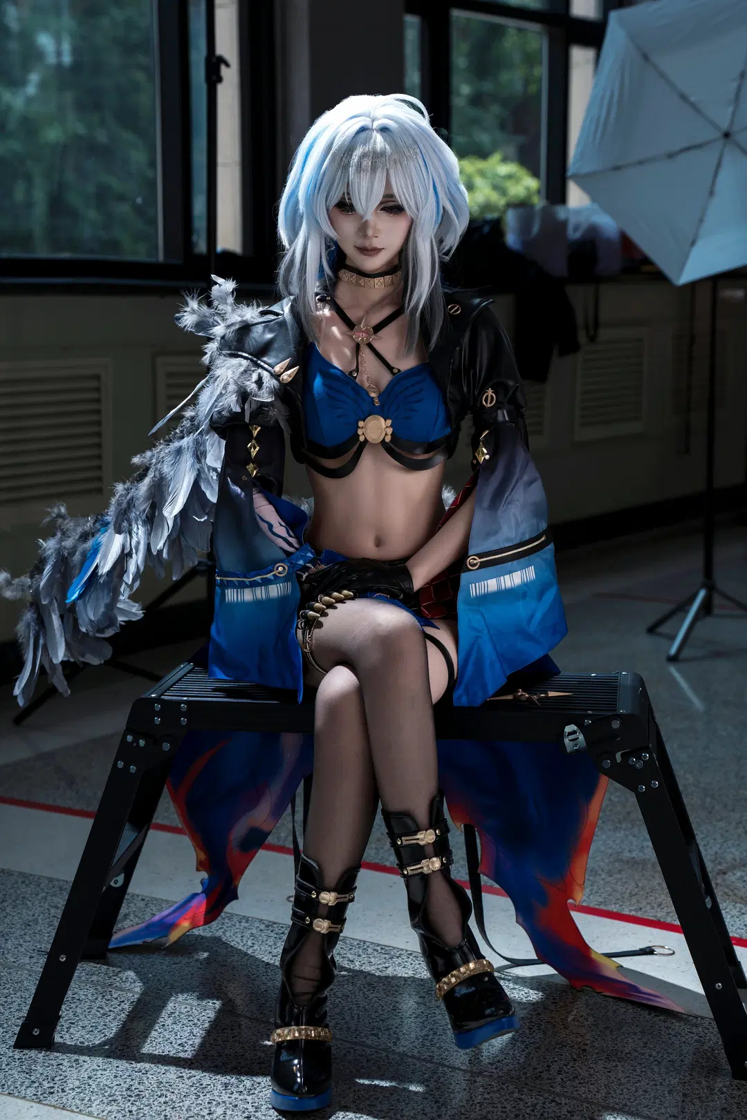 【嘉貝麗娜cos】鳴潮中的獵魔人小姐，漫展精彩瞬間 - 晨昏光影 - 第4張
