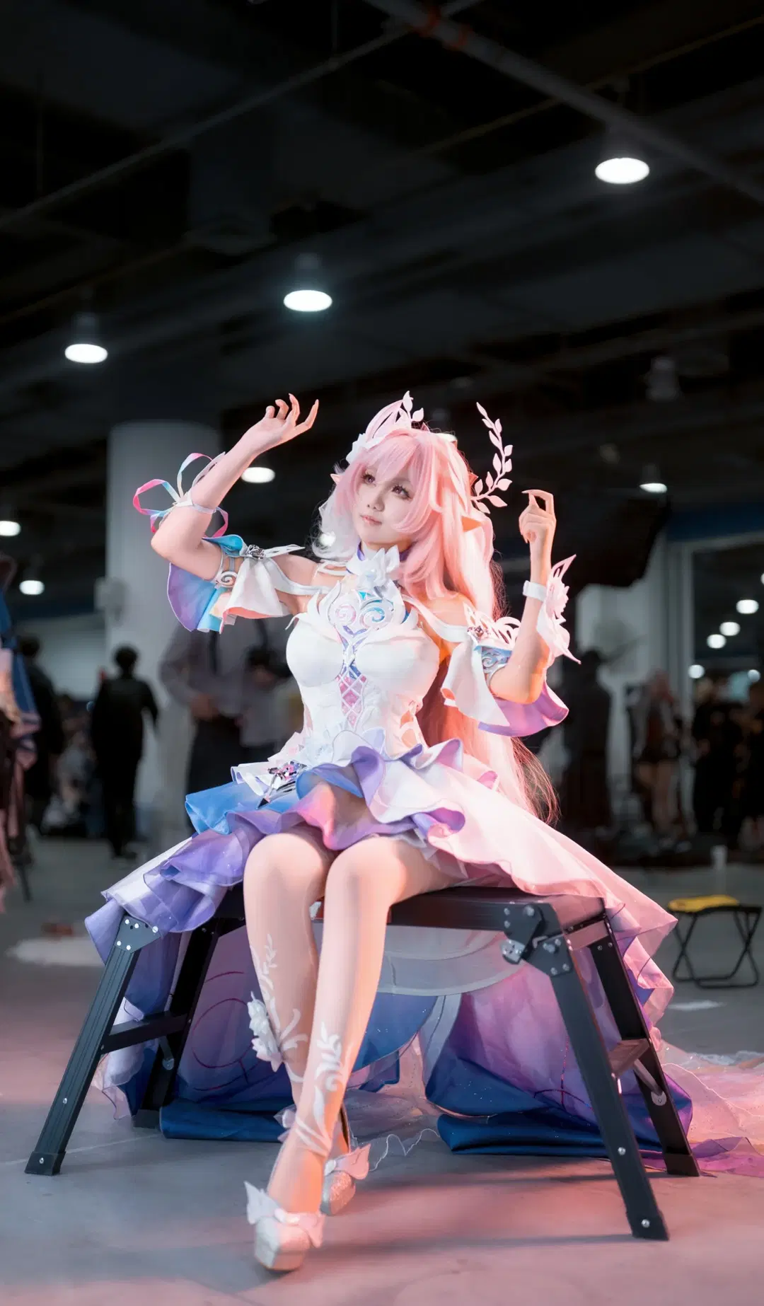 [Cyrene Cosplay] Honkai: Star Rail: Convention photos of Adult Cyrene during the Dragon Boat Festival by 晨昏光影 - Image 5