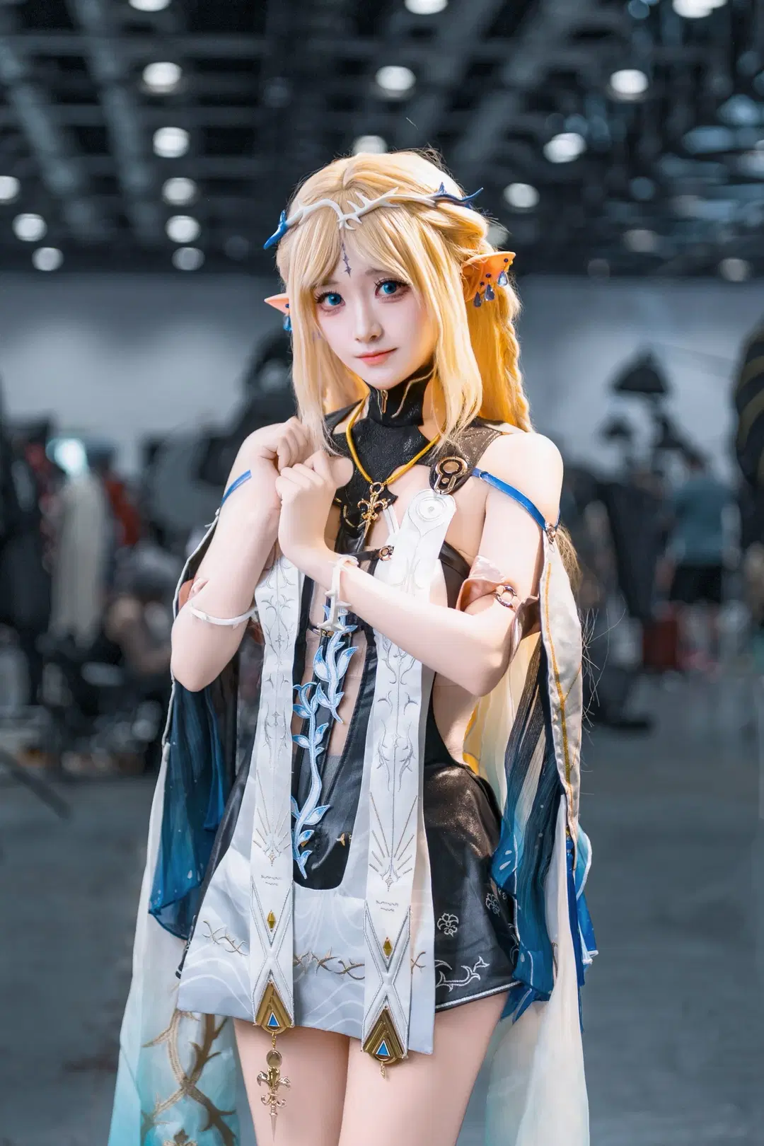 鸣潮, 卡提希娅cos, 漫展返图, 流浪骑士, cosplay正片