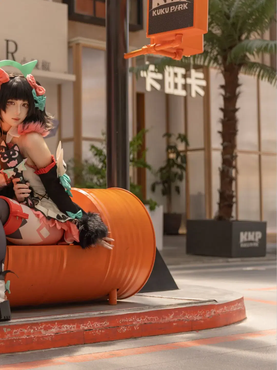 【南宮羽コスプレ】ゼンレスゾーンゼロ 妄想エンジェルのストリート日常 - 砂糖独享 - 2枚目