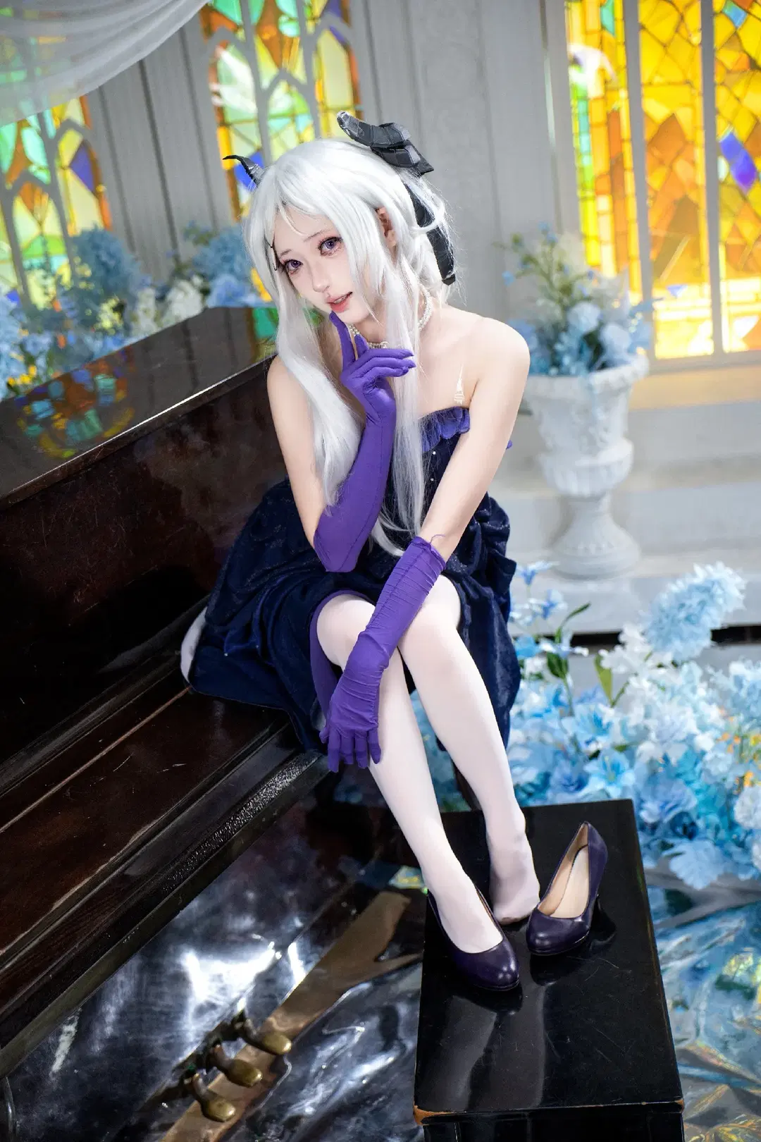 ブルーアーカイブ, 空崎ヒナ コスプレ, 二次元コスプレ, 白ストッキングの脚, 美形コスプレイヤー