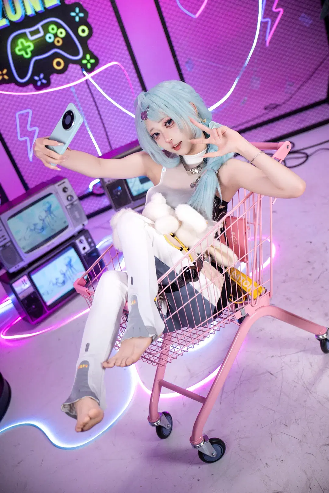 Zenless Zone Zero, Anime cosplay, Seed cosplay, Techwear outfit, Neon backdrop