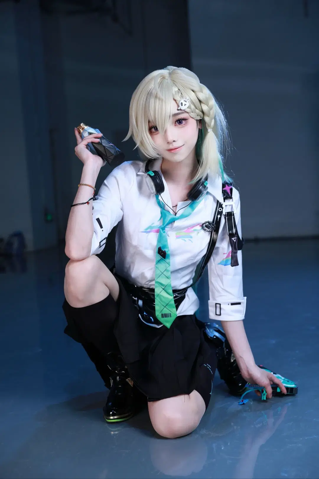[Lynae cosplay] Wuthering Waves: Lynae's Techwear Styling Packed with Rich Details by cui脆皮 - Image 2