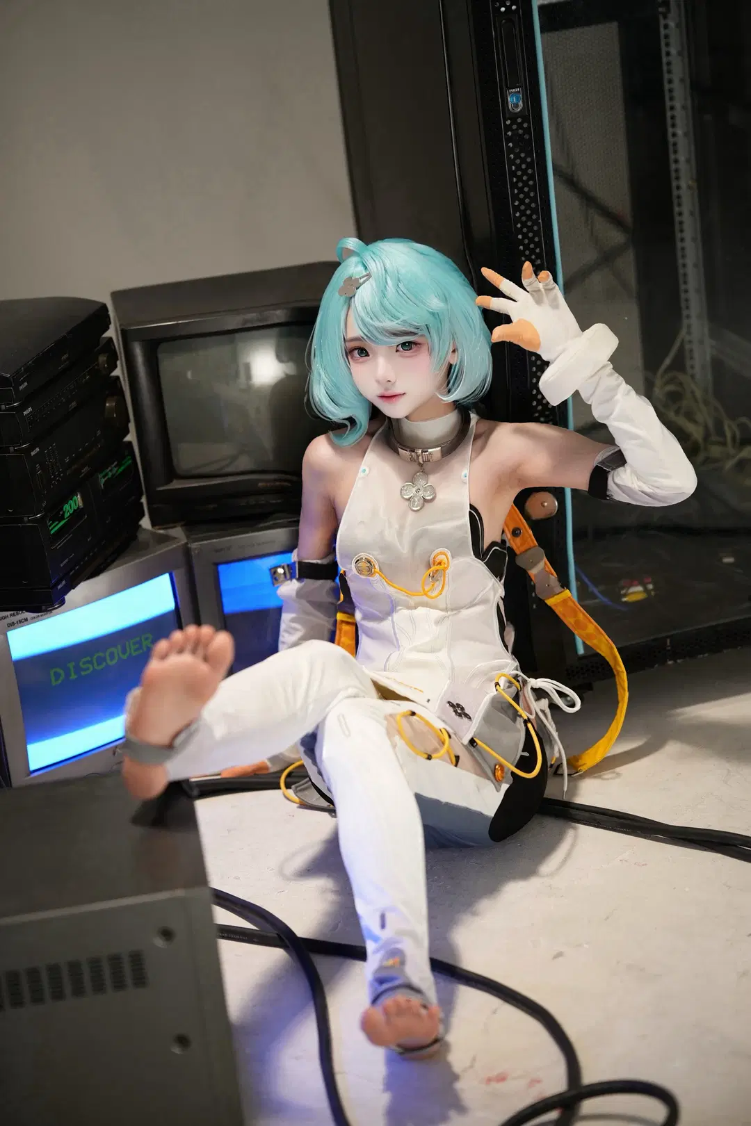 Zenless Zone Zero, cosplay, Seed cosplay, Retro server room, Sci-fi techwear style