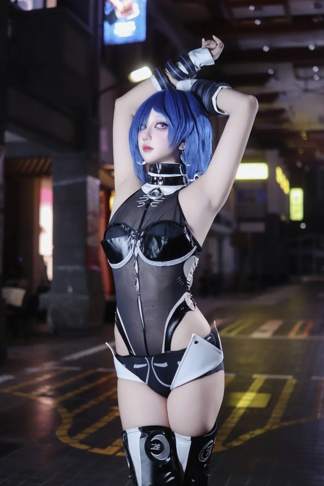 Zenless Zone Zero, Promeia cosplay, Cosplay photography, Techwear outfit, Cyberpunk night view