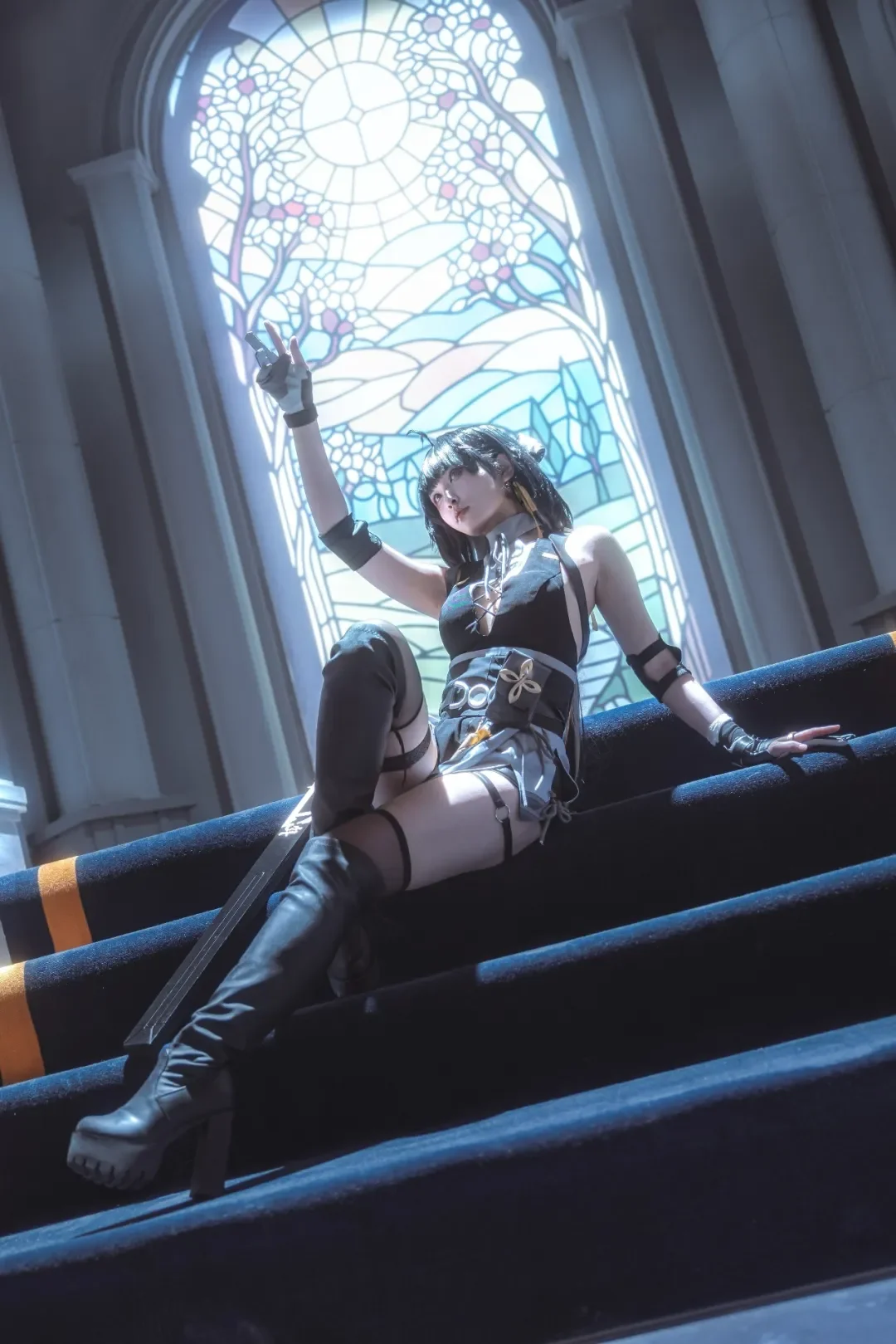 [Female Rover cosplay] Wuthering Waves: Gripping the Blade to Echoes, Singing Through Wandering Dreams by 小彭《星穹铁道》 - Image 3