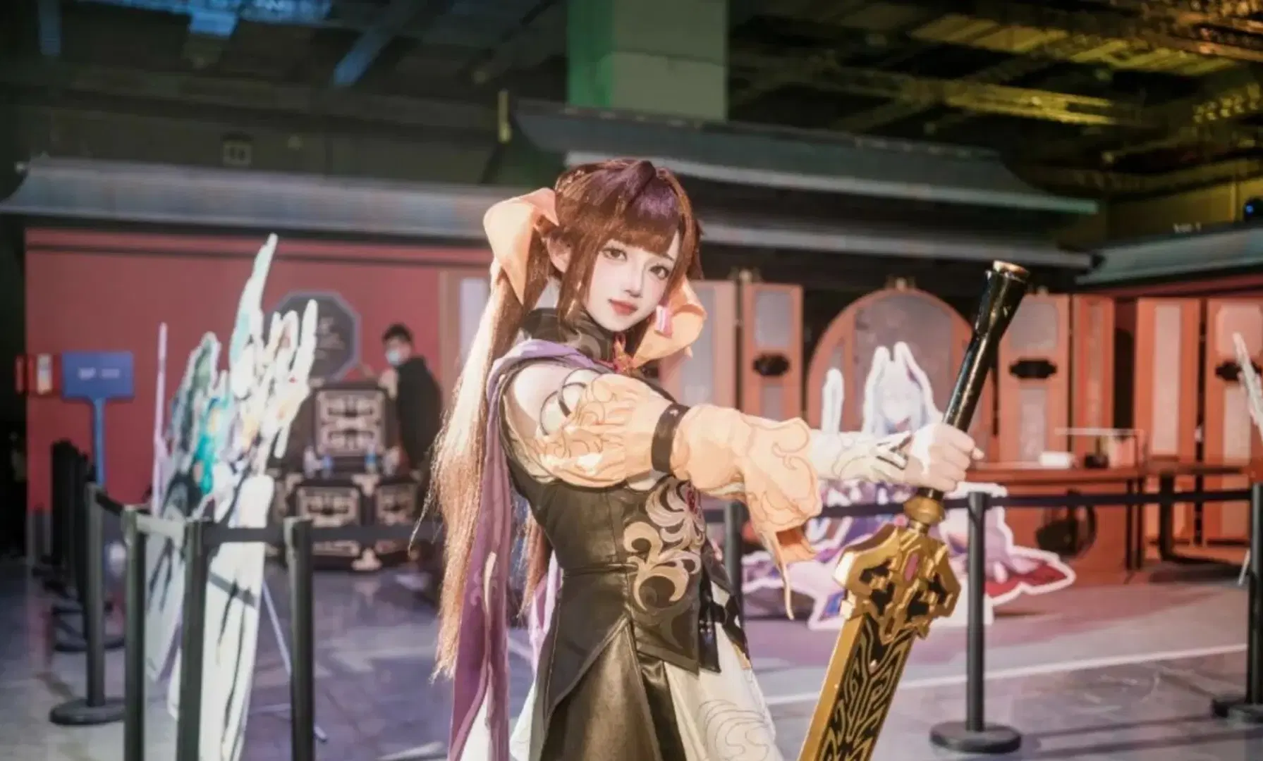 【素裳cos】崩壞星穹鐵道中俠氣與性感並存的動作分享 - 小彭《星穹铁道》 - 第7張