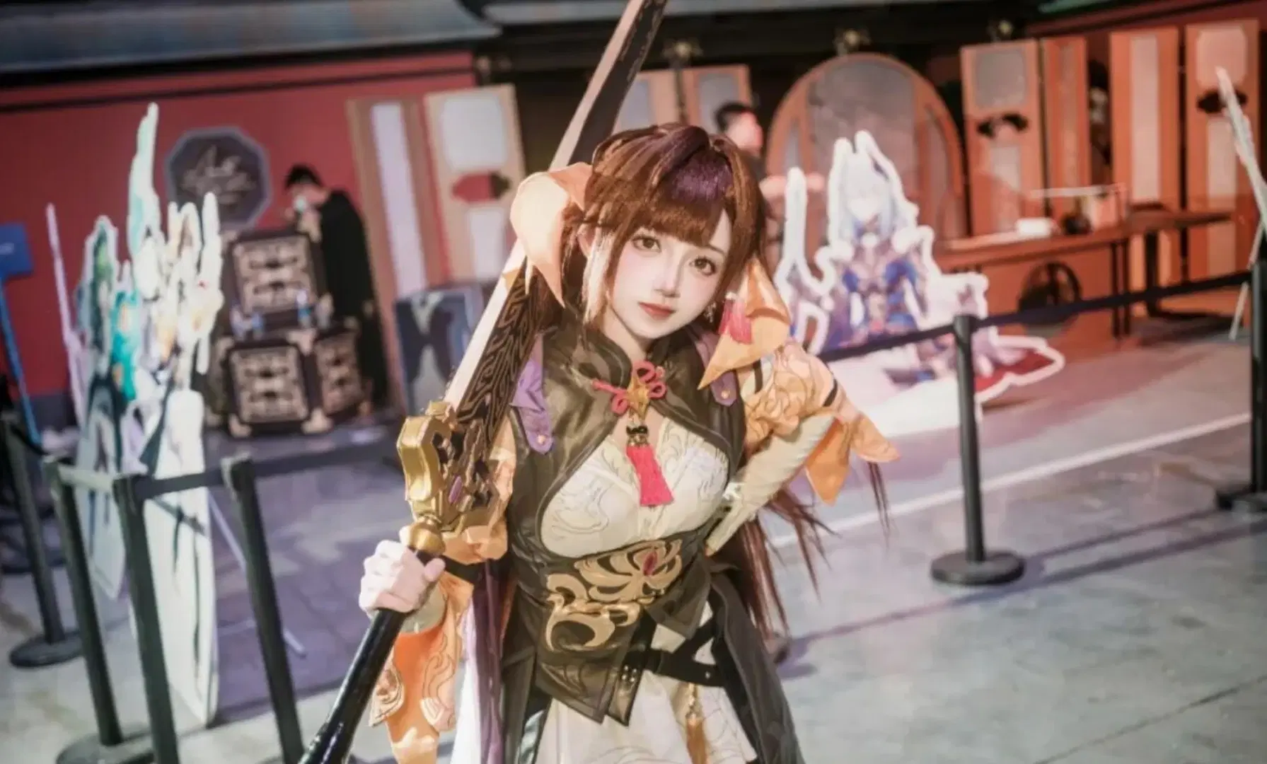 【素裳cos】崩壞星穹鐵道中俠氣與性感並存的動作分享 - 小彭《星穹铁道》 - 第8張