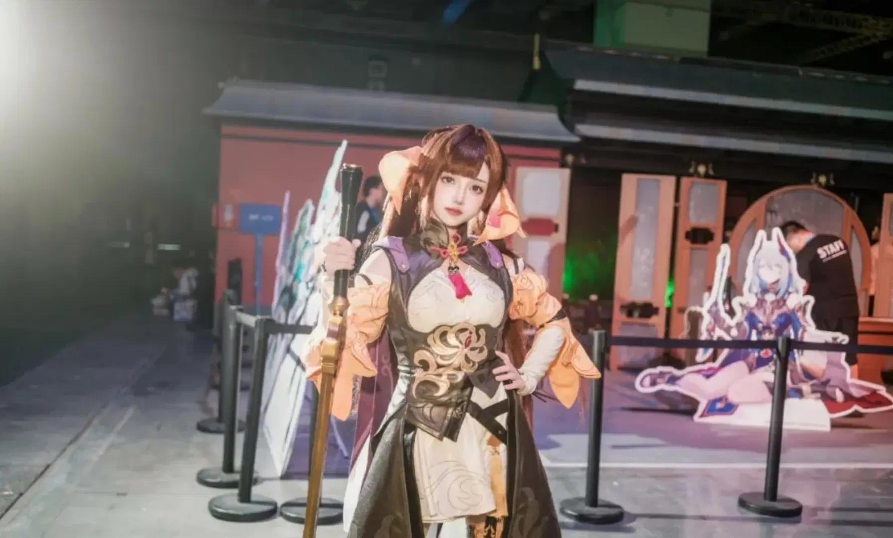 【素裳cos】崩壞星穹鐵道中俠氣與性感並存的動作分享 - 小彭《星穹铁道》 - 第9張