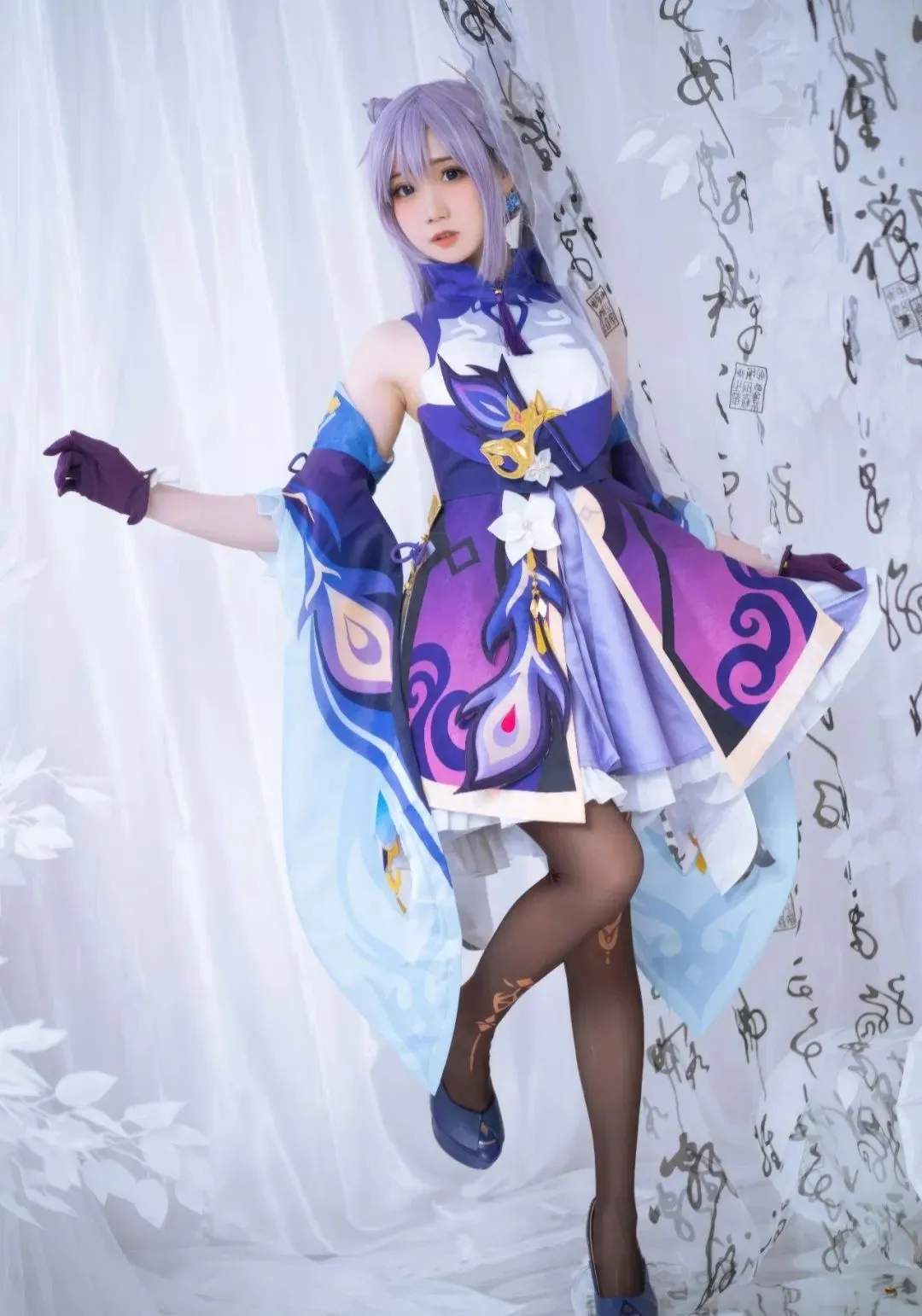 Genshin Impact, Genshin Impact Creator Incentive Program, Keqing cosplay, Mirror photography, Stockings cosplay