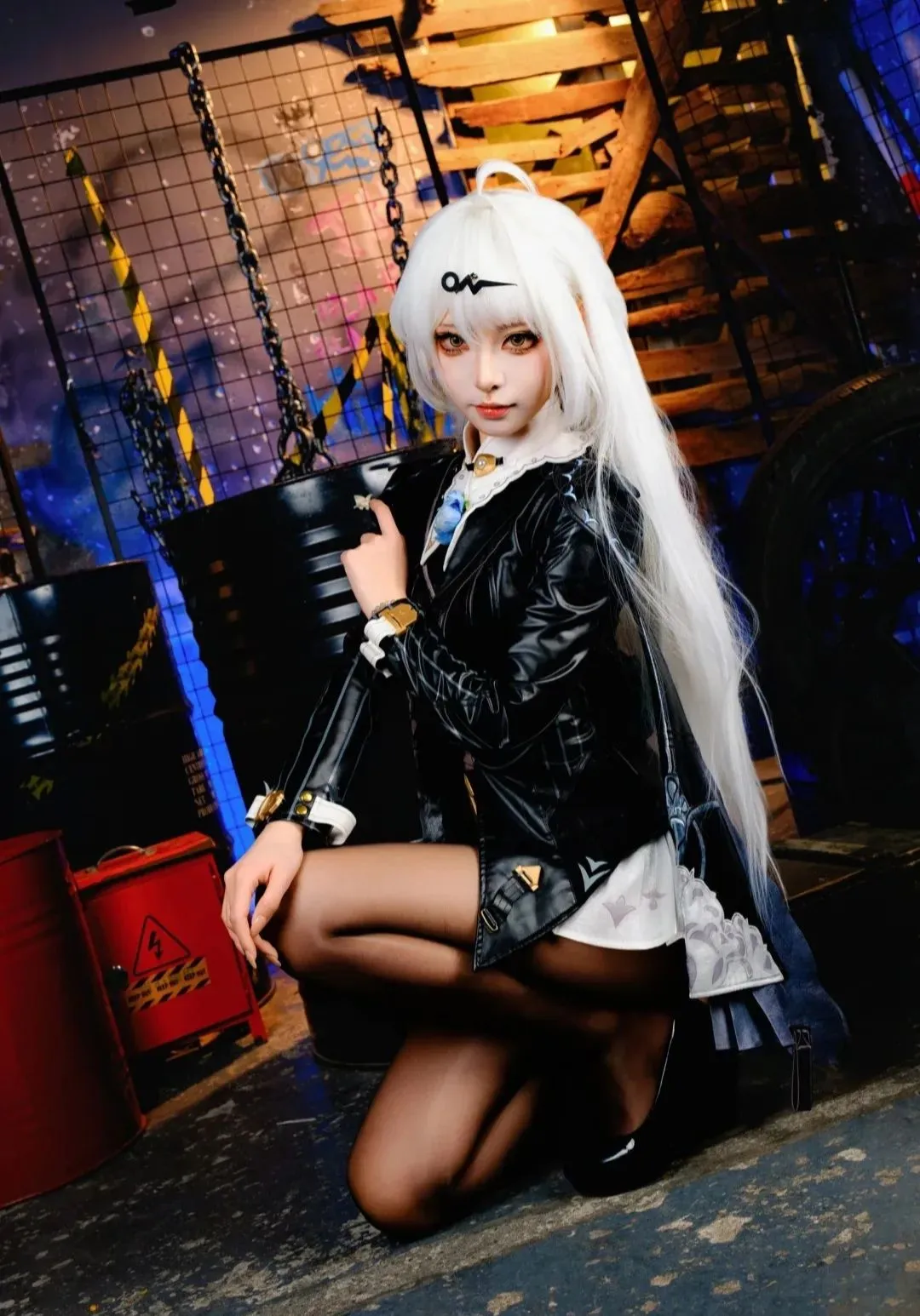 【仪玄cos】绝区零工业风片场，冷艳战衣记录 - 小彭《星穹铁道》 - 第13张