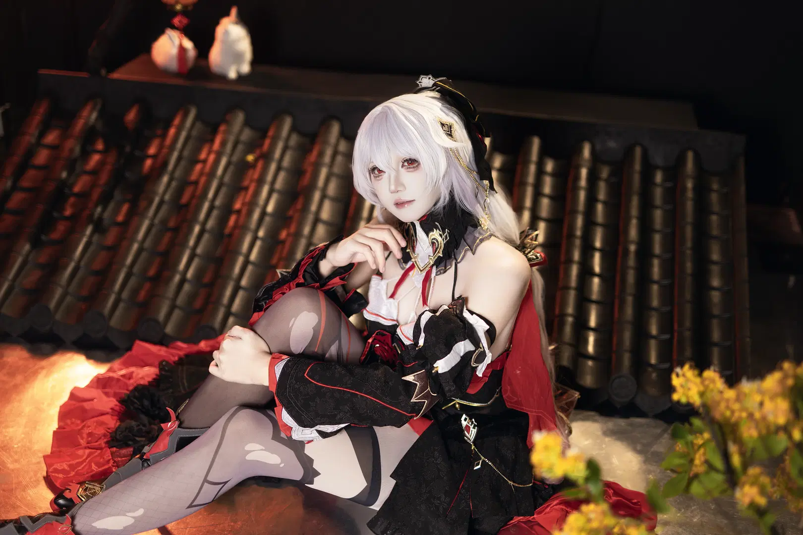 [Lunar Vow: Crimson Love cosplay] Sworn by the Red Moon, A Collision of Black and Red Gothic style with Silver hair, red eyes by 米游妙妙屋COSPLAY - Image 3