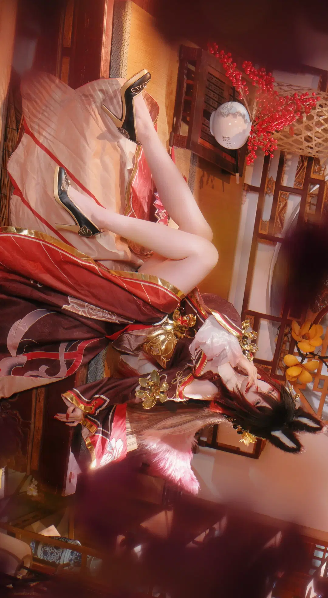 【忘归人cos】崩坏星穹铁道，红黑狐耳与金饰古风造型 - 小妩 - 第3张