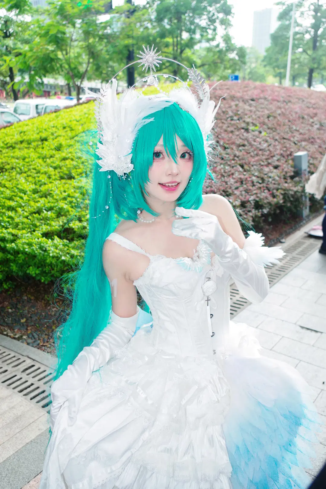 【初音ミク コスプレ】ホタルACGエキスポの花嫁ミク、夢見る白ドレスと青緑のツインテール - 空鱼瓶 - 6枚目