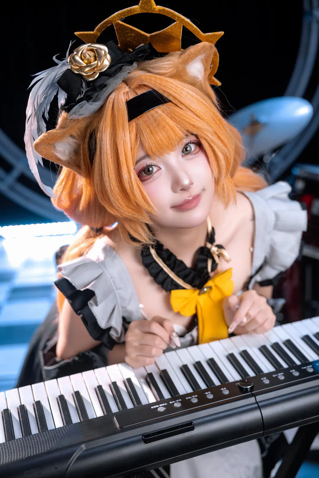 Blue Archive Marie cosplay: Stage Keyboardist Marie by 極樂二號機 - Image 3