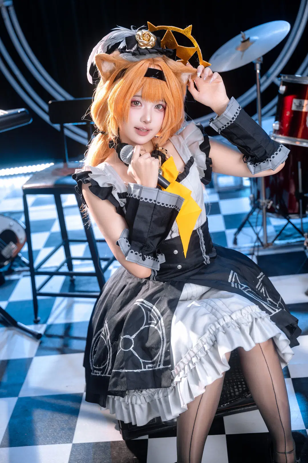 Blue Archive Marie cosplay: Stage Keyboardist Marie by 極樂二號機 - Image 4