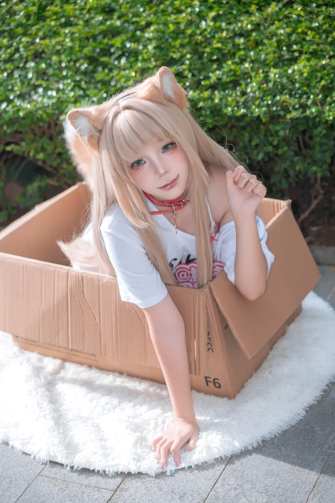 Convention photos: The cute collision of Kemonomimi cosplay and white over-the-knee socks by 極樂二號機 - Image 3