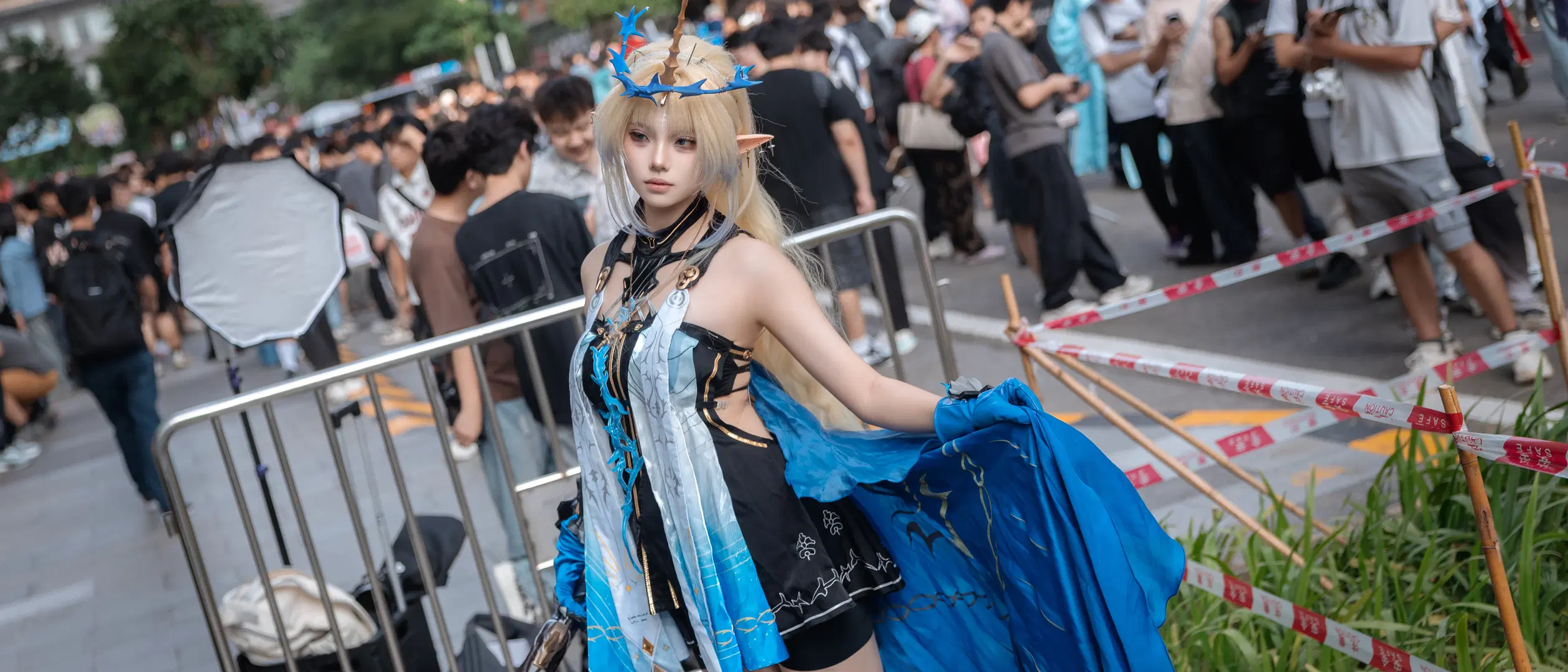 ホタルACGエキスポの屋外エリアでのこの青と黒のファンタジー風衣装、本当にかっこよすぎます - 極樂二號機 - 3枚目