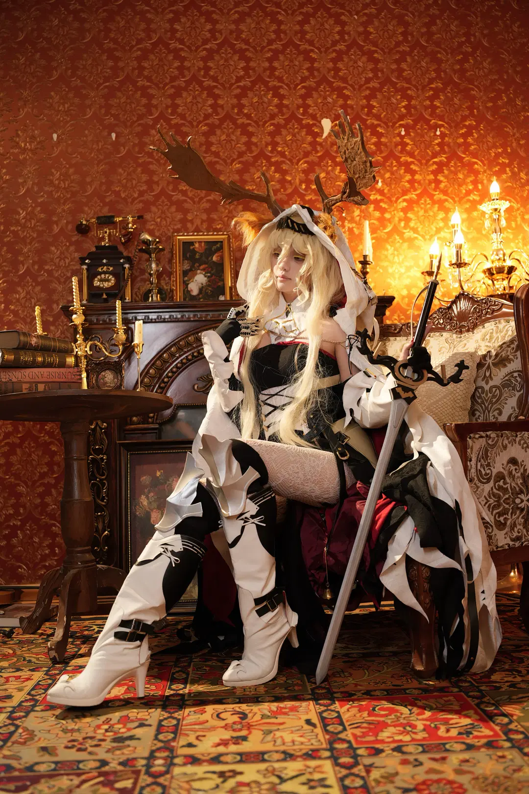 二次元cosplay, 明日方舟, 薇薇安娜cos, 复古哥特风, 白丝网袜