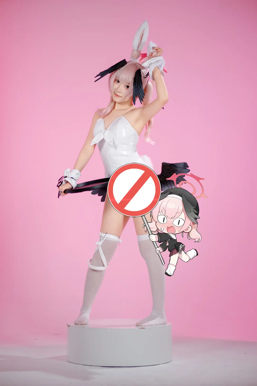 【下江コハル コスプレ】ブルーアーカイブのバニーガールのスタジオ撮影記録 - pzzz - 4枚目