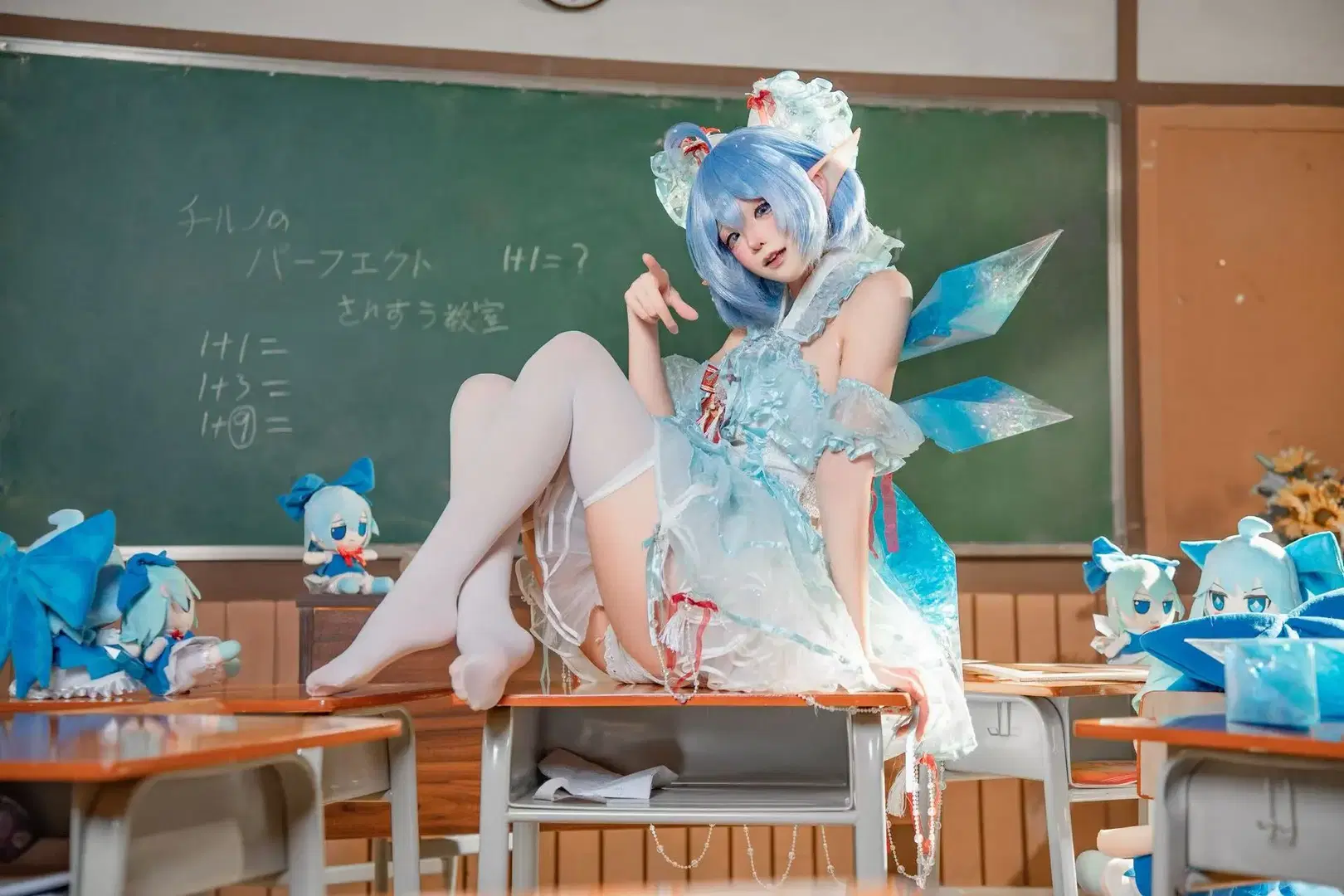 【琪露诺cos】东方project教室里的冰之妖精 - 次元_歌姬 - 第2张