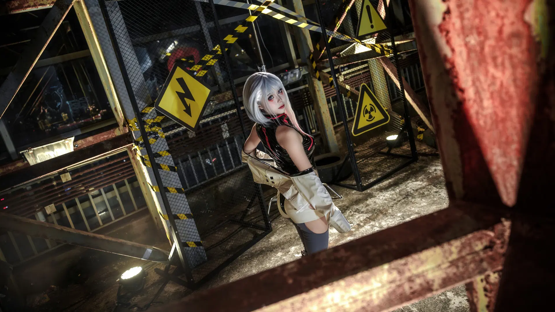 【Lucy cosplay】Cyberpunk 2077: Wasteland Warning (Cyberpunk: Edgerunners & Stockings cosplay) by 花遇HUAYU - Image 4